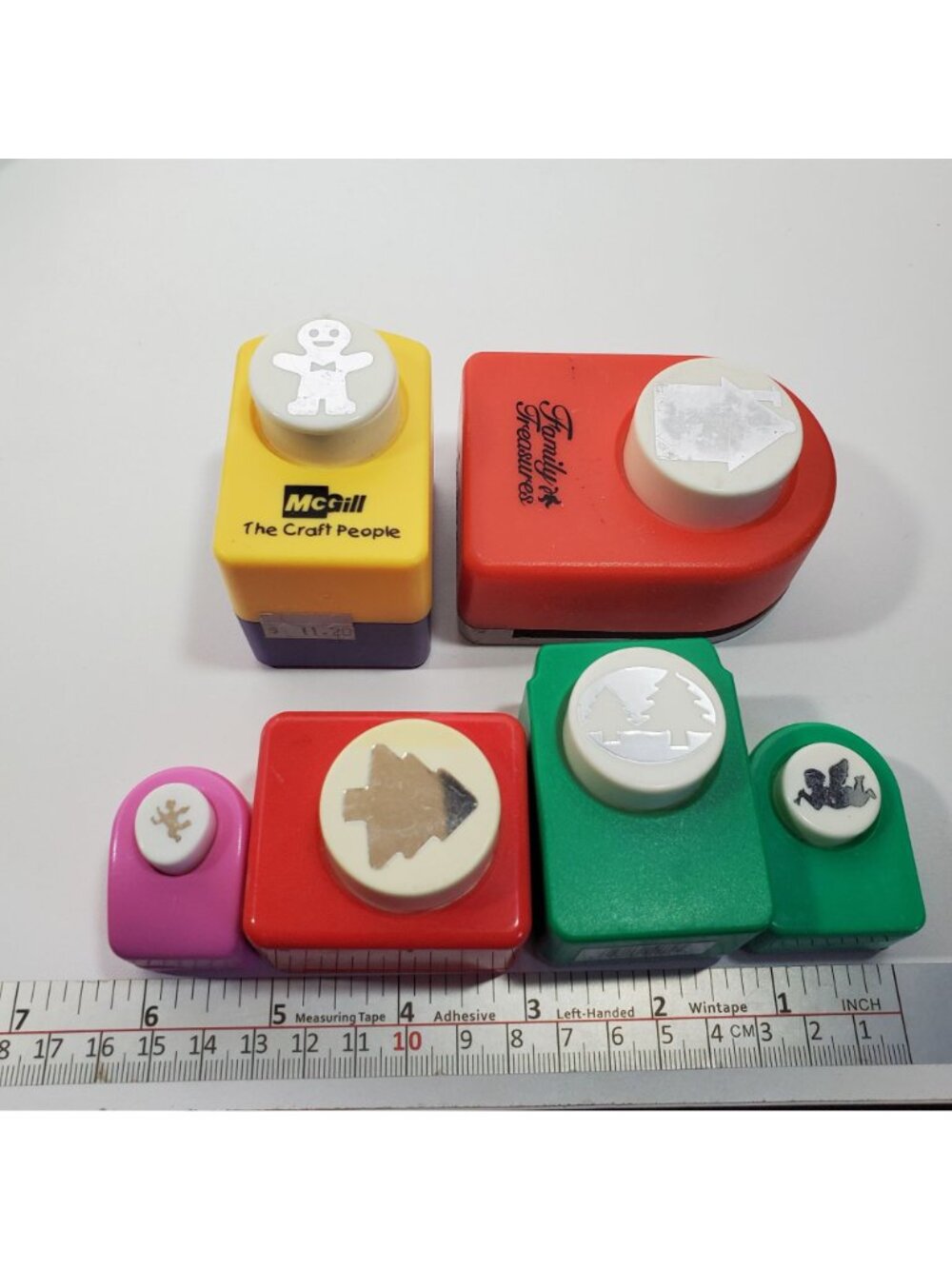 Christmas Paper Punch Lot Family Treasure McGill Craft People Holiday 17 Punches - Picture 9 of 9